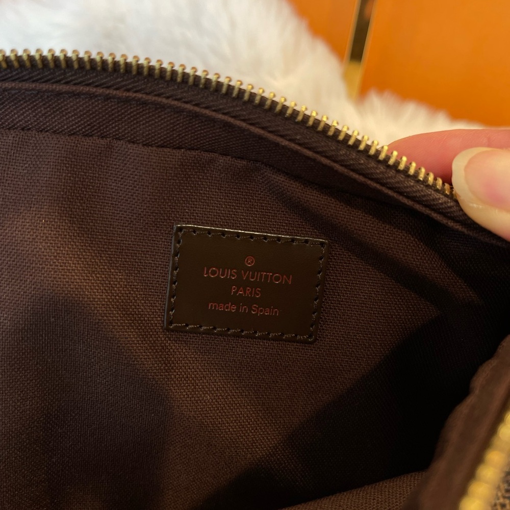 Louis Vuitton shoulder Geronimos with Iconic Damier Ebene - Picture 3 of 9